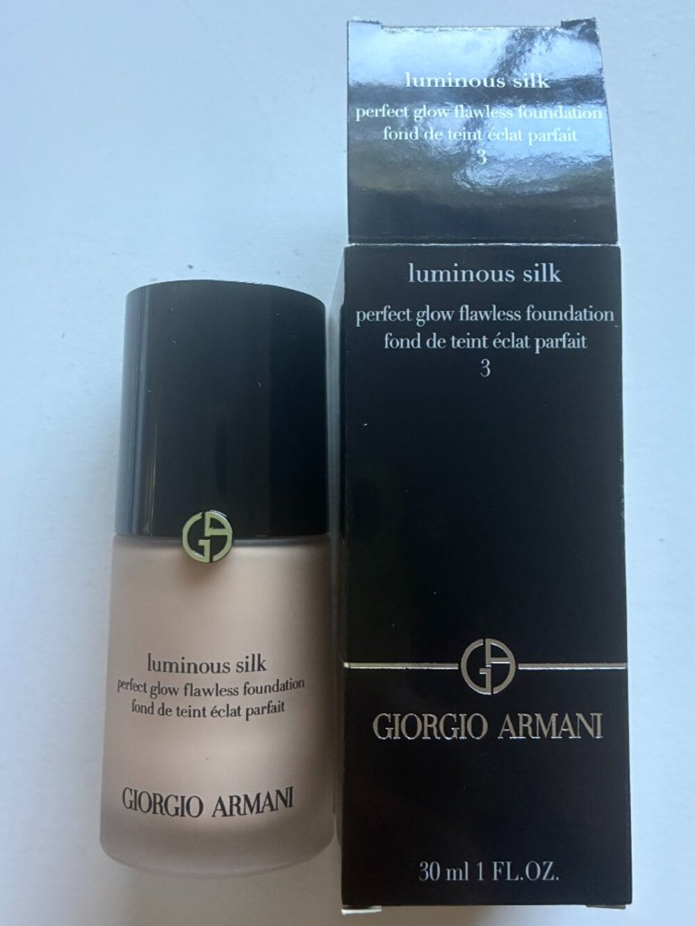 Original formula Giorgio Armani Luminous Silk foundation - Shade 3